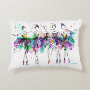 Aquarellballerinas: Illustration des hellen Tanzes Dekokissen