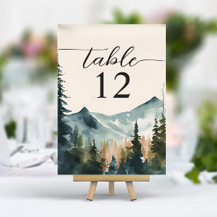 Aquarellberge und Kiefern Hochzeit Tischnummer
