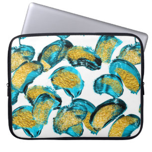 Aquarellblau, Türkis, Goldkunst. Laptopschutzhülle