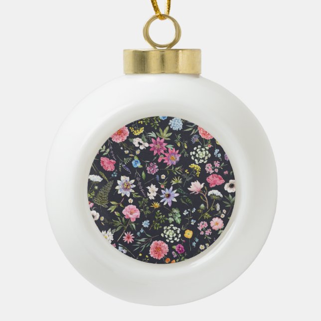Aquarellblume: sanftes Sommermuster. Keramik Kugel-Ornament (Vorderseite)