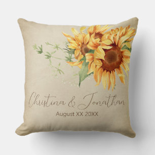 Aquarellblumen auf verblasstem Pergament Kissen