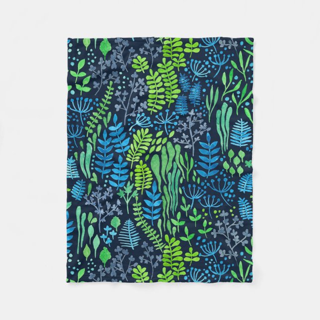 Aquarellblumen-Doodles dunkler Hintergrund Fleecedecke (Vorderseite)
