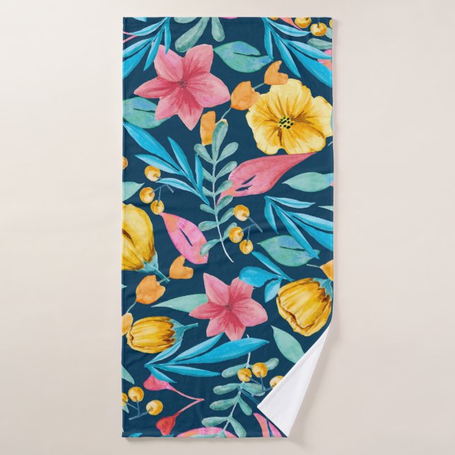Aquarelle botanique : fleurs, ornement feuille. (Serviette de bain)