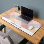 Aquarellfarbe Kariert Mauve Grau Pink Creme MONOGR Schreibtischunterlage<br><div class="desc">Delikate, elegante und feminine Wasserfarbenbüffel kariertes Thema DESK MAT mit einer subtilen Palette von rosa cremefarbenen hellgelben Lila und grau. Eine bemerkenswerte Eigenschaft dieser Schreibtischmatte ist die Aufnahme eines anpassbaren Raumes am unteren Rand, der es Ihnen ermöglicht, ihn mit Ihrem Namen oder Beruf zu personalisieren. Diese persönliche Touch verleiht mehr...</div>