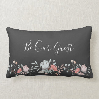 Aquarellfarben Blume "Be Our Guest" Lumbarkissen Lendenkissen