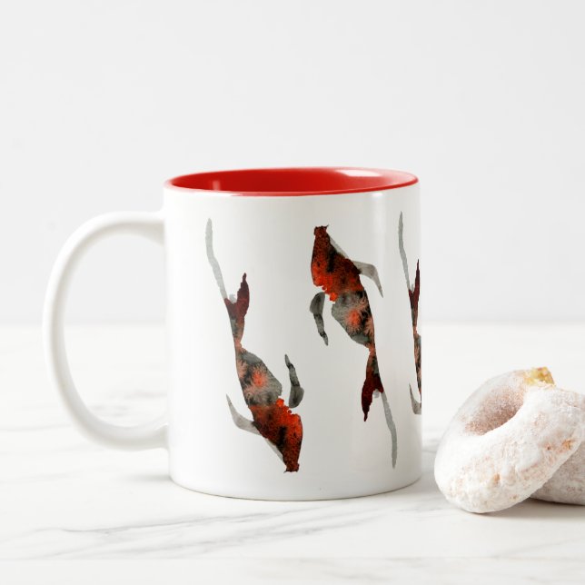 Aquarellfarben-Koi-Aquariendarstellung Zweifarbige Tasse (Mit Donut)