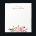 Aquarellfarben Personalisiert rosa Stationierung Notizblock<br><div class="desc">Hübschere Notepads im Kleinen Bayleigh Store!</div>