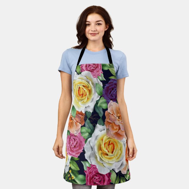 Aquarellfarben-Rose 29 Schürze (Getragen)