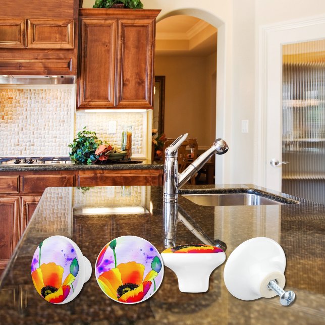 Aquarellfarbene Orange California Poppies Keramikknauf (Watercolor poppies drawer cabinet pulls or knobs in yellow and orange with purple background.)