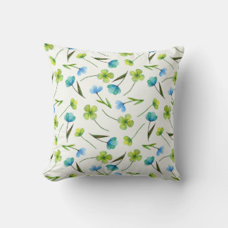Aquarellfarbene Pflanze: Blumenmuster ohne Naht. Kissen