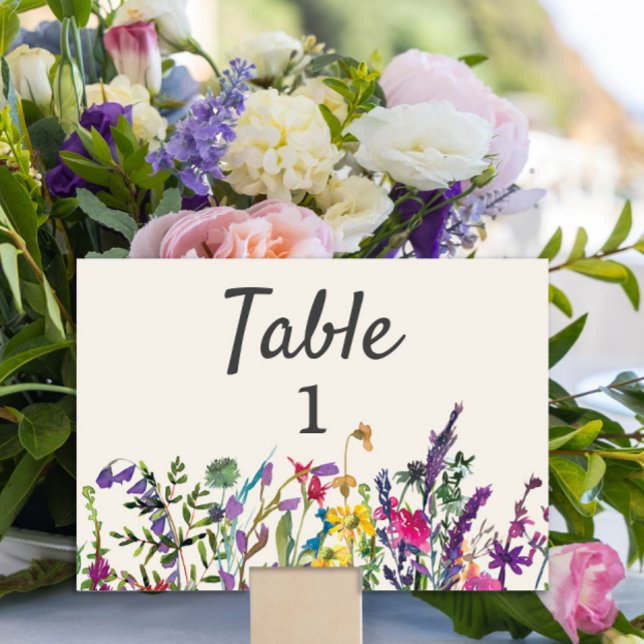 Aquarellfarbene Wildblumen Lila Hochzeit Tischnummer (Watercolor wildflowers wedding reception table number)