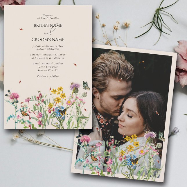 Aquarellgarten Wildblume Couple Foto Hochzeit Einladung (Watercolor Wildflower Garden Couple Photo Wedding Invitation)