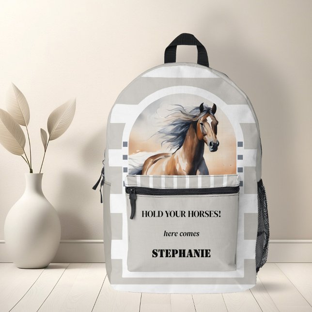 Aquarellhorn Tan Moderne Bedruckter Rucksack (Modern backpack featuring a watercolor painting of a wild running horse on grey tan white stripes)