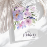 Aquarellkarte Feiertagskarte<br><div class="desc">Eine Aquarellblume mit lavendelvioletten Blumen und Schrift. Text und Farben können personalisiert sein.</div>