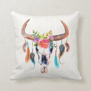 Aquarellschädel und Indianerzeichen Kissen
