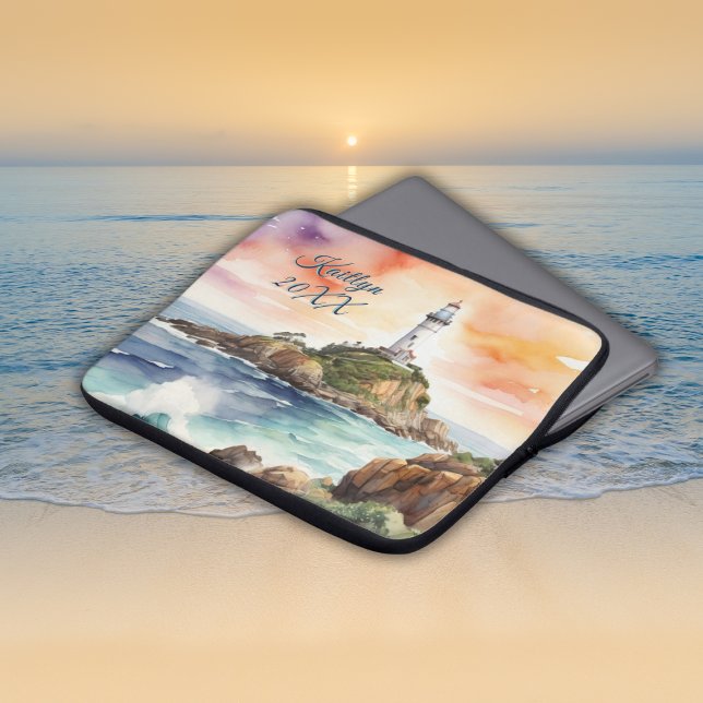 Aquarellsketch Byron Bay Lighthouse Monogram | Laptopschutzhülle (Von Creator hochgeladen)