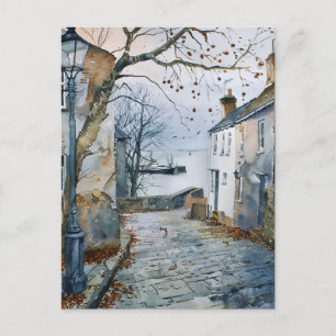Aquarellstil-Dorfansicht am Meer Postkarte