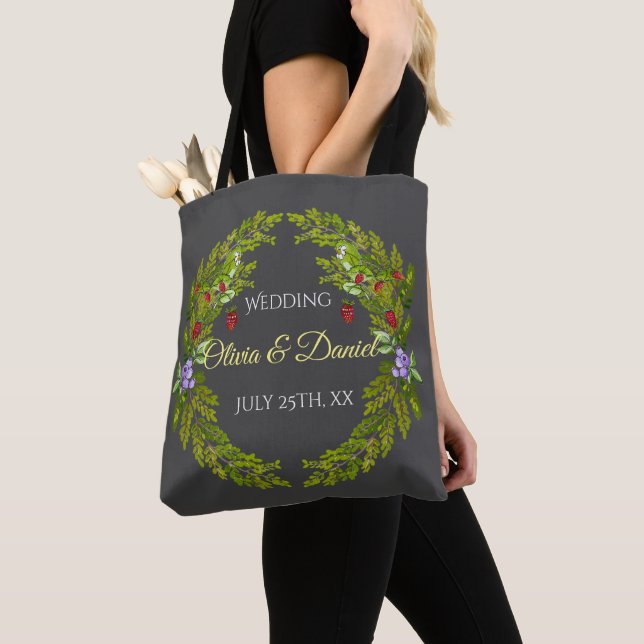 Aquarellwaldbeeren und Pilze Hochzeitskrieg Tasche (Von Nahem)