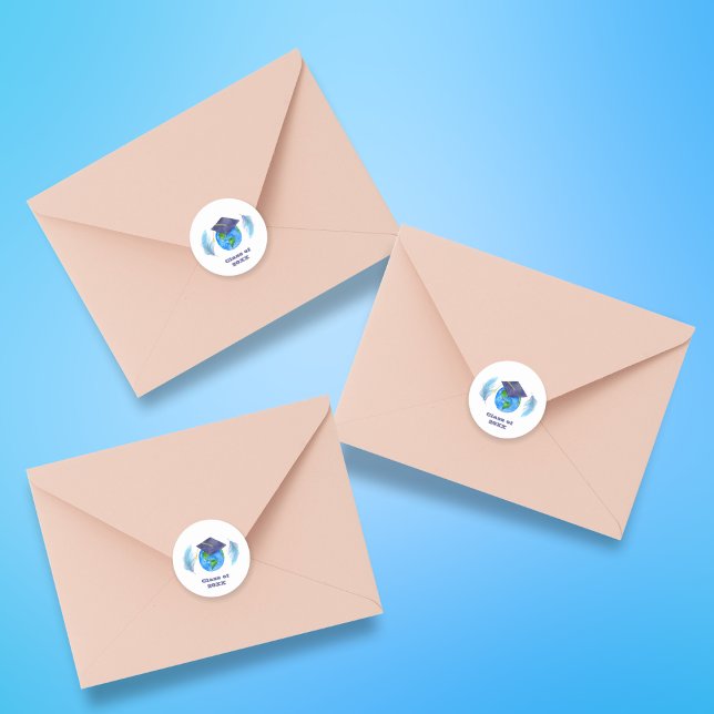 Aquarellwelt mit Graduierungskappe und Federn Runder Aufkleber (Von Creator hochgeladen)