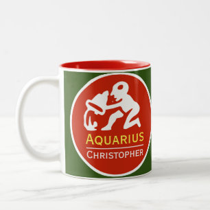 Aquarius-Sternzeichen mit Namen des Besitzers Zweifarbige Tasse