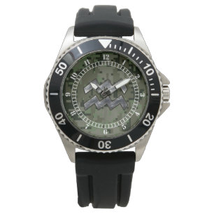Aquarius Zodiac-Symbol auf dem grünen Camouflage-D Armbanduhr