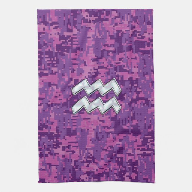 Aquarius Zodiac-Symbol auf der rosa digitalen Camo Handtuch (Vertikal)