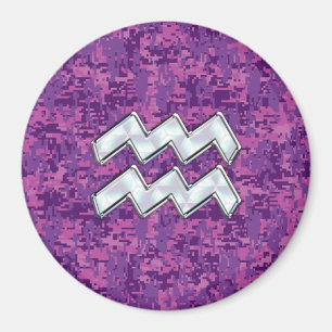Aquarius Zodiac-Symbol auf fuchsiendigitaler Camou Magnet