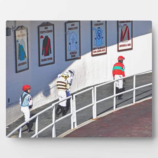 Aqueducts Top Jockeys auf dem Weg zum Paddock Fotoplatte (Vorderseite)