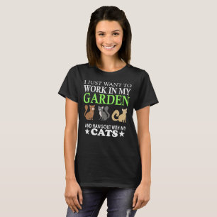 Arbeit in meinem Garten mit meinem T - Shirt