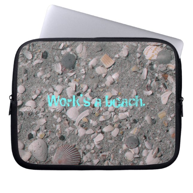 Arbeit ist ein Strand. Laptopschutzhülle (Vorderseite)