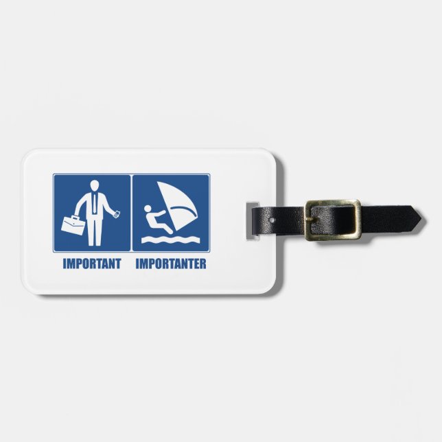 Arbeit ist wichtig, Windsurfen ist wichtig Gepäckanhänger (Vorderseite horizontal)
