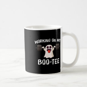 Arbeiten an meinem Boo-T-Shirt Halloween Tote Lift Kaffeetasse