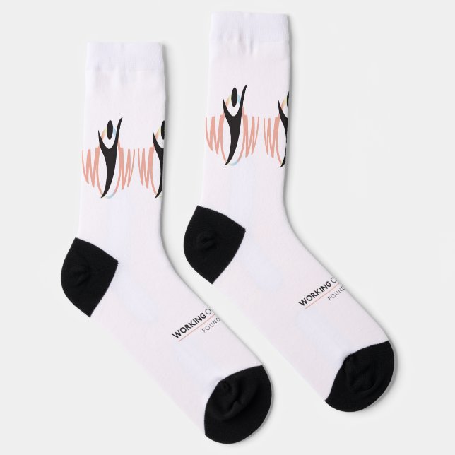 Arbeiten an Socken der Wellness Foundation (Rechts)