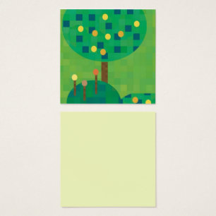 Arbre à fruits et jardin fleuri
