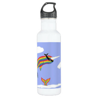 Arc-en-ciel Ninja Narwhal qui pilote la bouteille