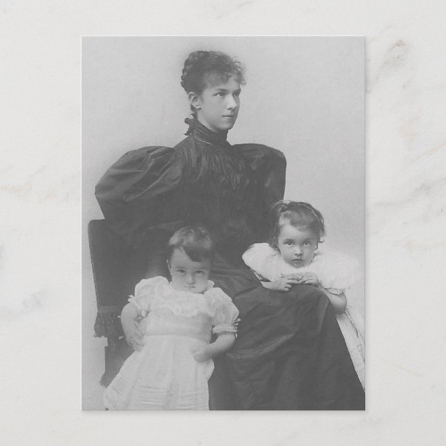 Arch Duchess Marie-Valerie, Tochter Sisi & Kids Postkarte (Vorderseite)