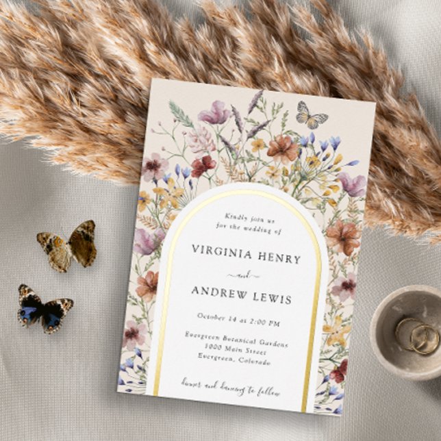 Arch Floral Faire-part de mariage Foil Invitation (Tan Boho Wildflower Wedding Invitation and Gifts Collection by Painted Paperie
)