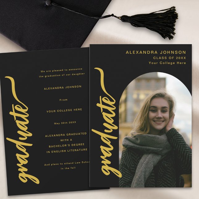 Arch Foto Black and Gold Script Abschluss Ankündigung (Arch graduate photo black and gold modern script graduation announcement card)