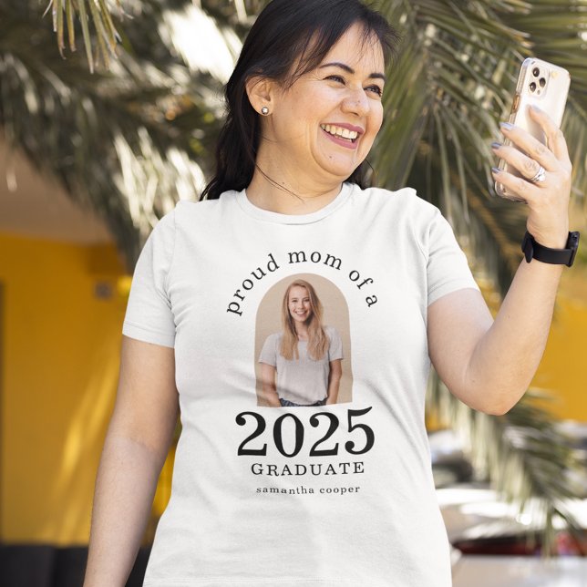 Arch Foto Proud Mama 2023 Graduate T - Shirt (Von Creator hochgeladen)