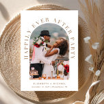 Arch Foto White Gold Hochzeitsempfang Einladung<br><div class="desc">Elegantes weißes Ambiente oder private Hochzeitsankündigung und Einladung zum Empfang. Die Vorderseite zeigt Ihr Foto in einem Gewölberahmen,  "Happily Ever After Party" in eleganter Goldtypografie und Ihre Vornamen,  Hochzeitstag und Ort. Auf der anderen Seite,  personalisieren Sie Ihre Einladung und fügen Sie Ihre Namen in einem signaturähnlichen Gold-Skript.</div>
