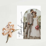 Arch Frame Wedding Foto Danke Karte<br><div class="desc">Minimalistische und moderne Hochzeit danke Ihnen Karte. Text und Nachrichten können auf der Rückseite der Karte bearbeitet werden. Für eine erweiterte Anpassung dieses Designs, z.B. das Ändern des Layouts, des Schriftartes oder der Textgröße, klicken Sie bitte auf den obigen Button "KENNEN". Bitte kontaktieren Sie mich für weitere Fragen!</div>