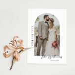 Arch Frame Wedding Foto Danke Karte<br><div class="desc">Minimalistische und moderne Hochzeit danke Ihnen Karte. Text und Nachrichten können auf der Rückseite der Karte bearbeitet werden. Für eine erweiterte Anpassung dieses Designs,  z.B. das Ändern des Layouts,  des Schriftartes oder der Textgröße,  klicken Sie bitte auf den obigen Button "KENNEN". Bitte kontaktieren Sie mich für weitere Fragen!</div>