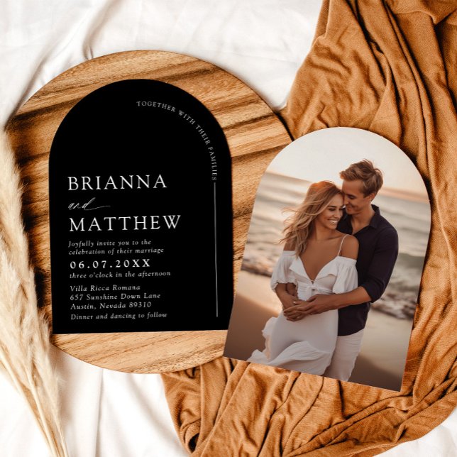 Arch Modern Black & White Minimalistisch Wedding Einladung (Arch Modern Black & White Minimalist Wedding Invitation)