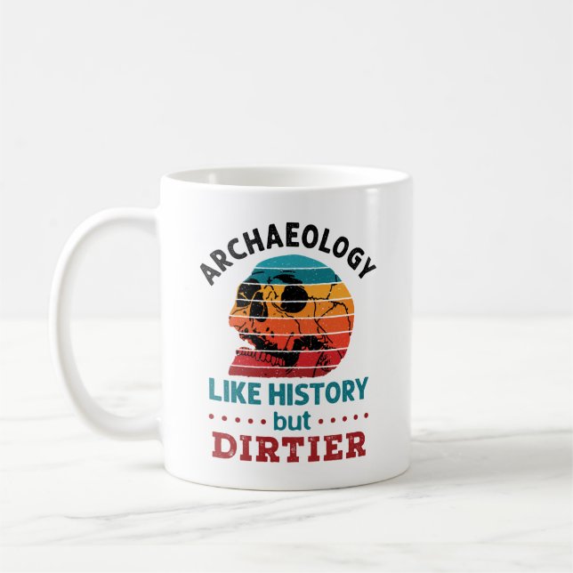 Archäologie wie Geschichte, aber dreckiger Retro-S Kaffeetasse (Links)