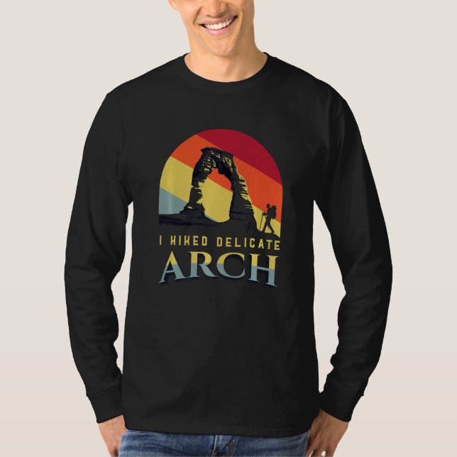 Arches National Park in Utah with the Delicate arc T-Shirt (Vorderseite)