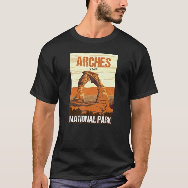 Arches National Park Utah Poster Design T-Shirt (Vorderseite)