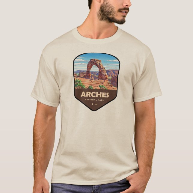 Arches National Park Utah Shield T-Shirt (Vorderseite)