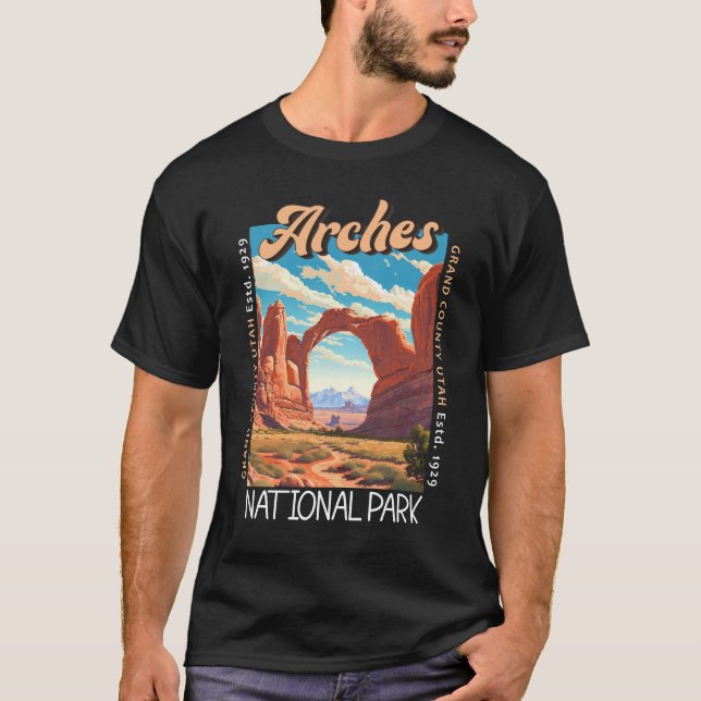 Arches Nationalpark Utah Distressed T-Shirt (Vorderseite)