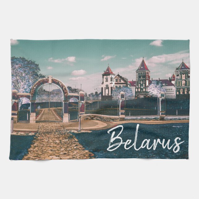 Architektur von Belarus Mir Geschirrtuch (Horizontal)