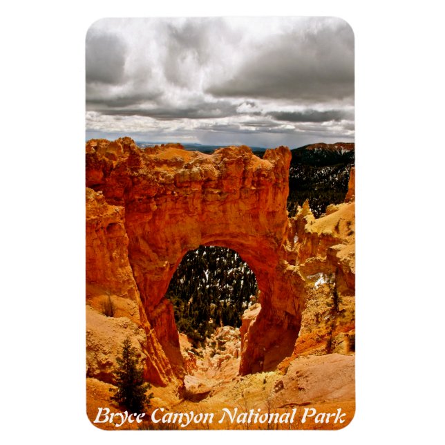 ARCHIV IN BRYCE CANYON NATIONALPARK MAGNET (Vertikal)